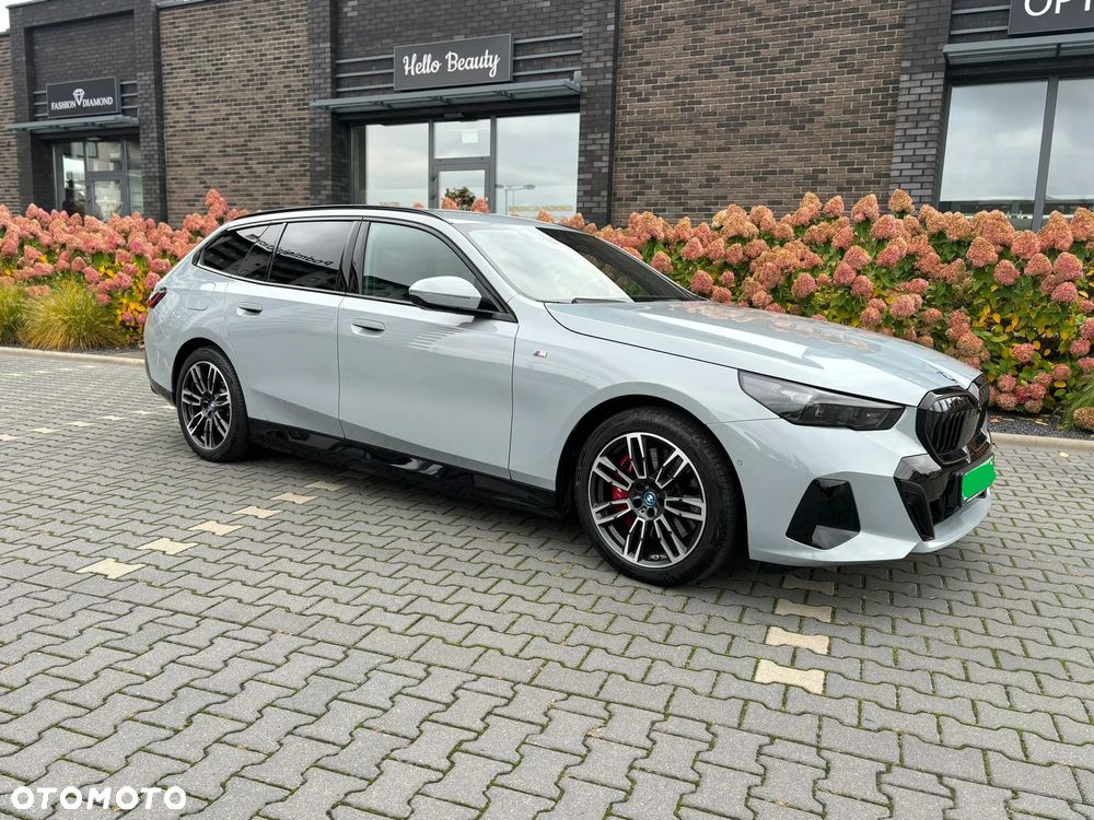 BMW i5 - 7