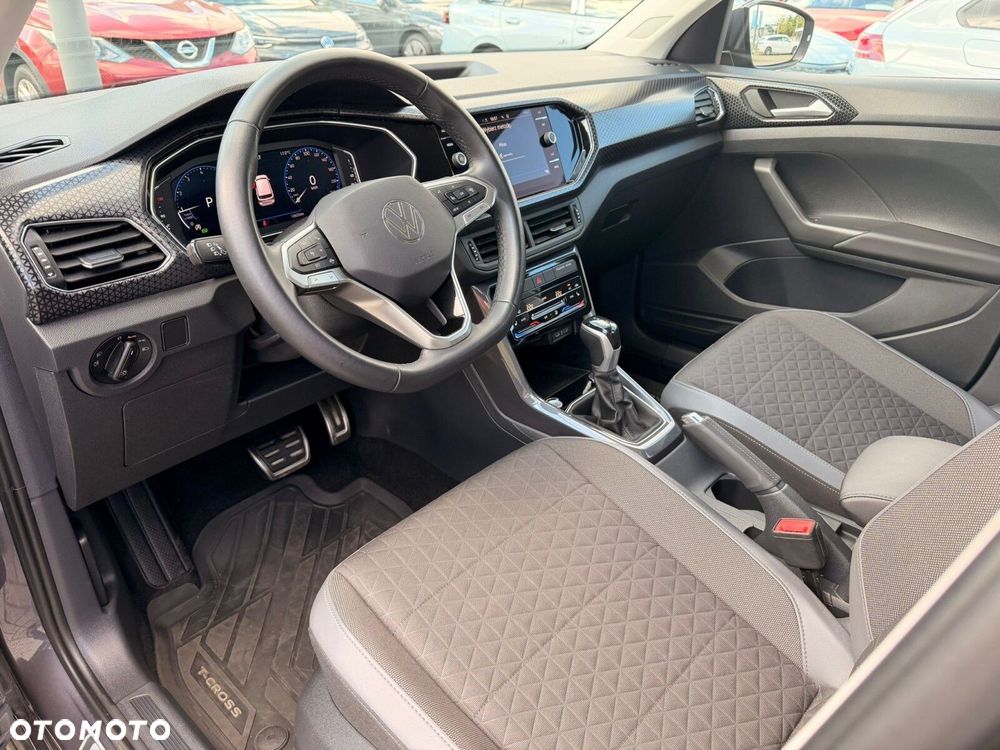 Volkswagen T-Cross - 27