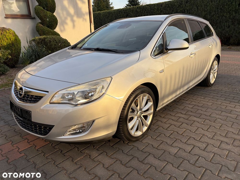 Opel Astra 1.6 Turbo Edition - 4