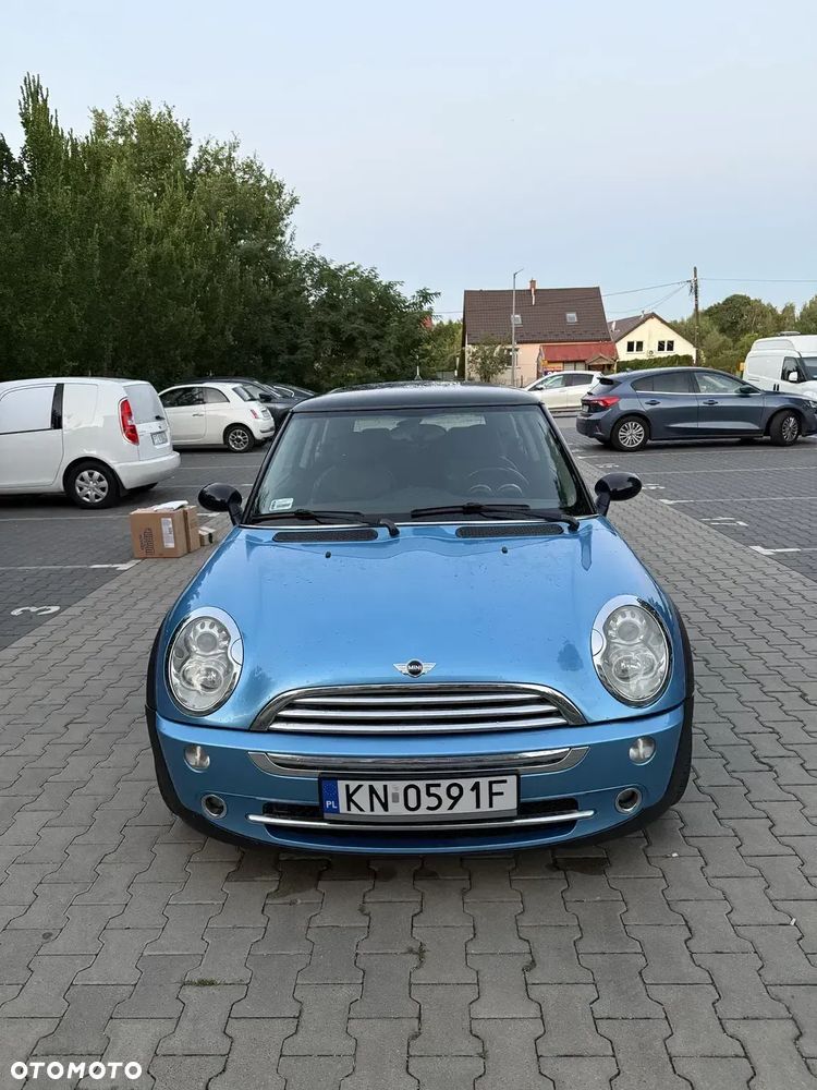 MINI Cooper Standard - 1