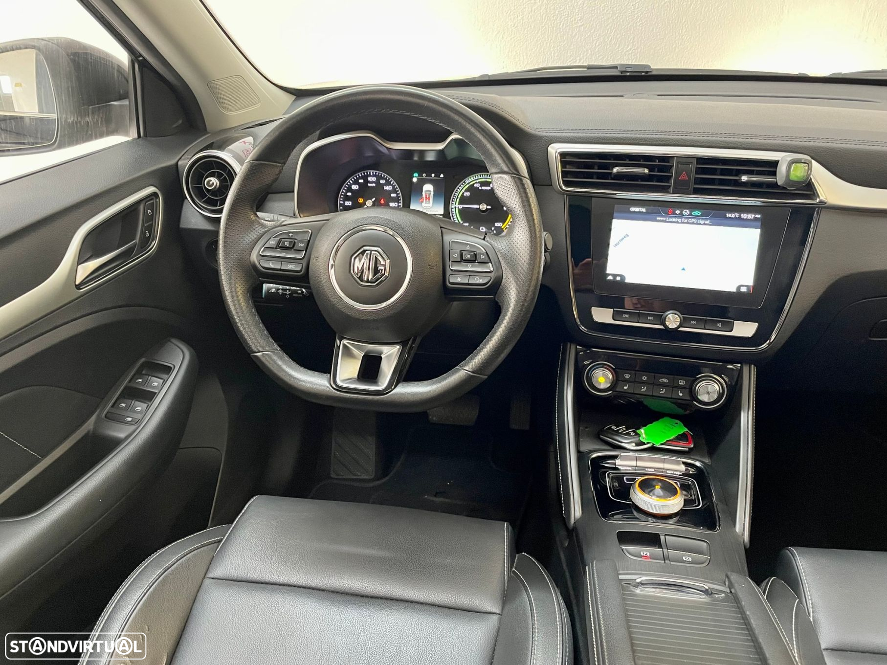 MG ZS EV 44.5 kWh Luxury - 18