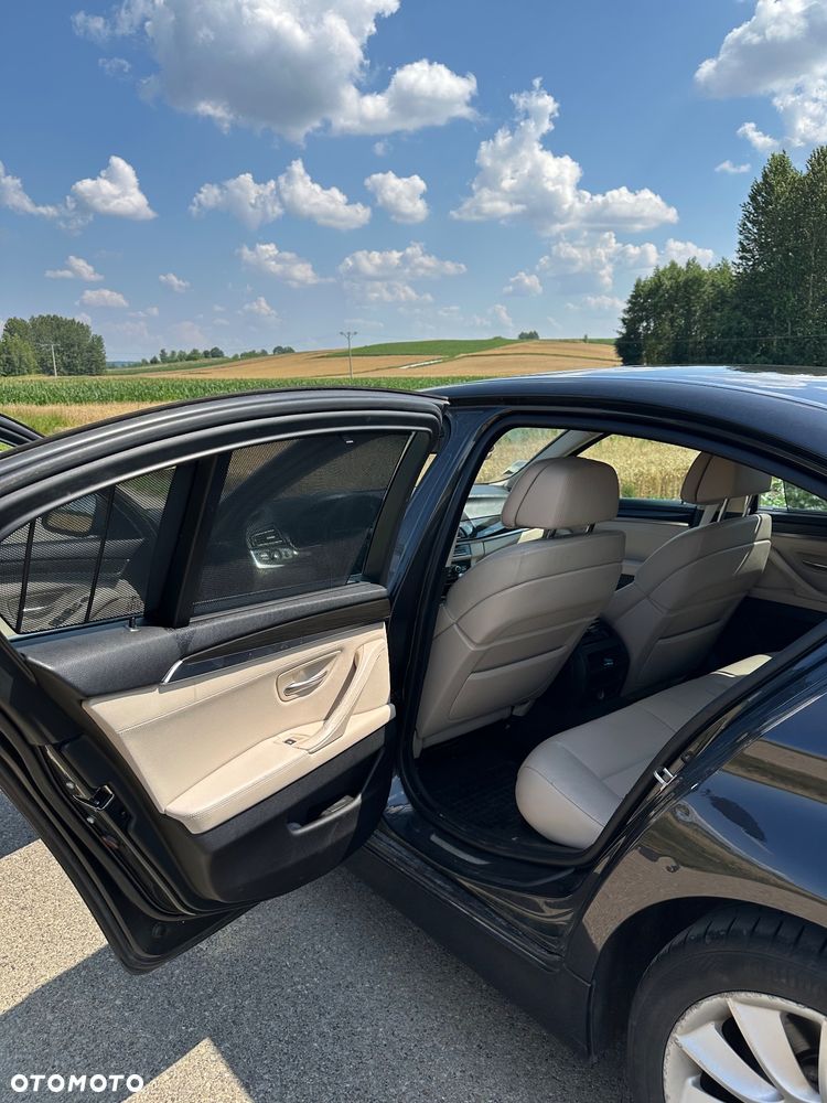 BMW Seria 5 520d - 13