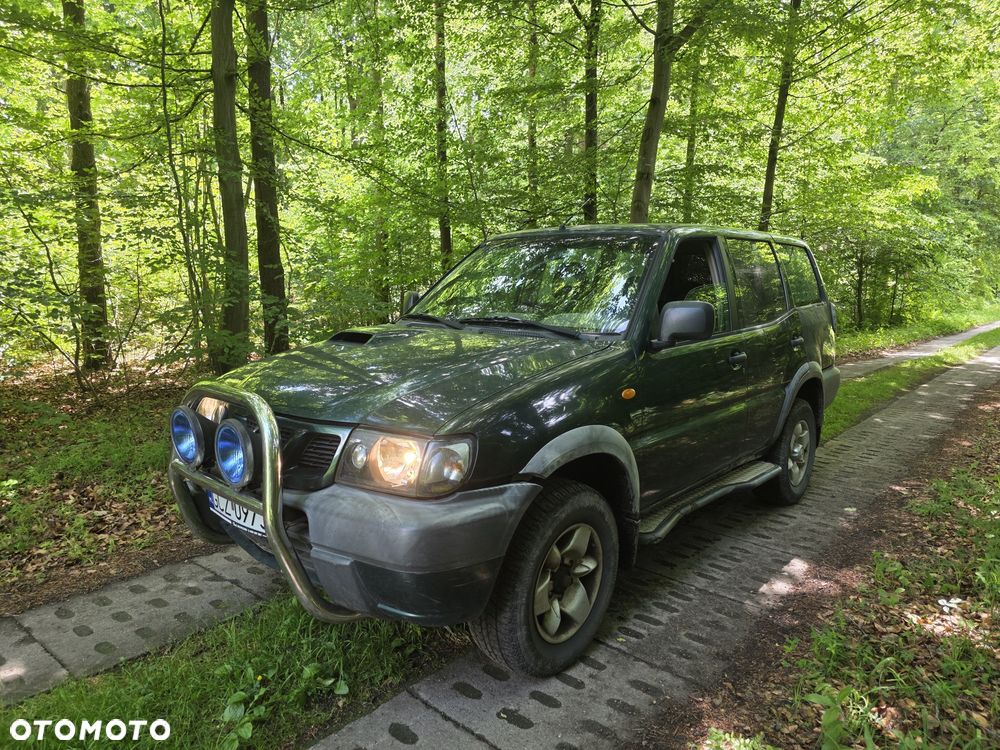 Nissan Terrano - 2