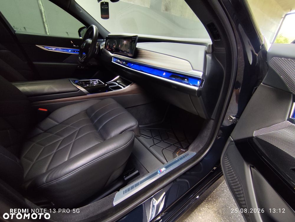 BMW Seria 7 - 24