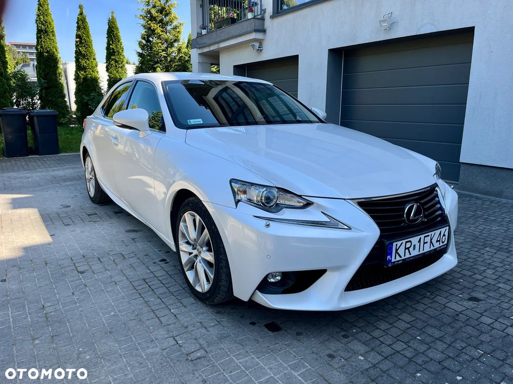 Lexus IS 200t Elite - 4