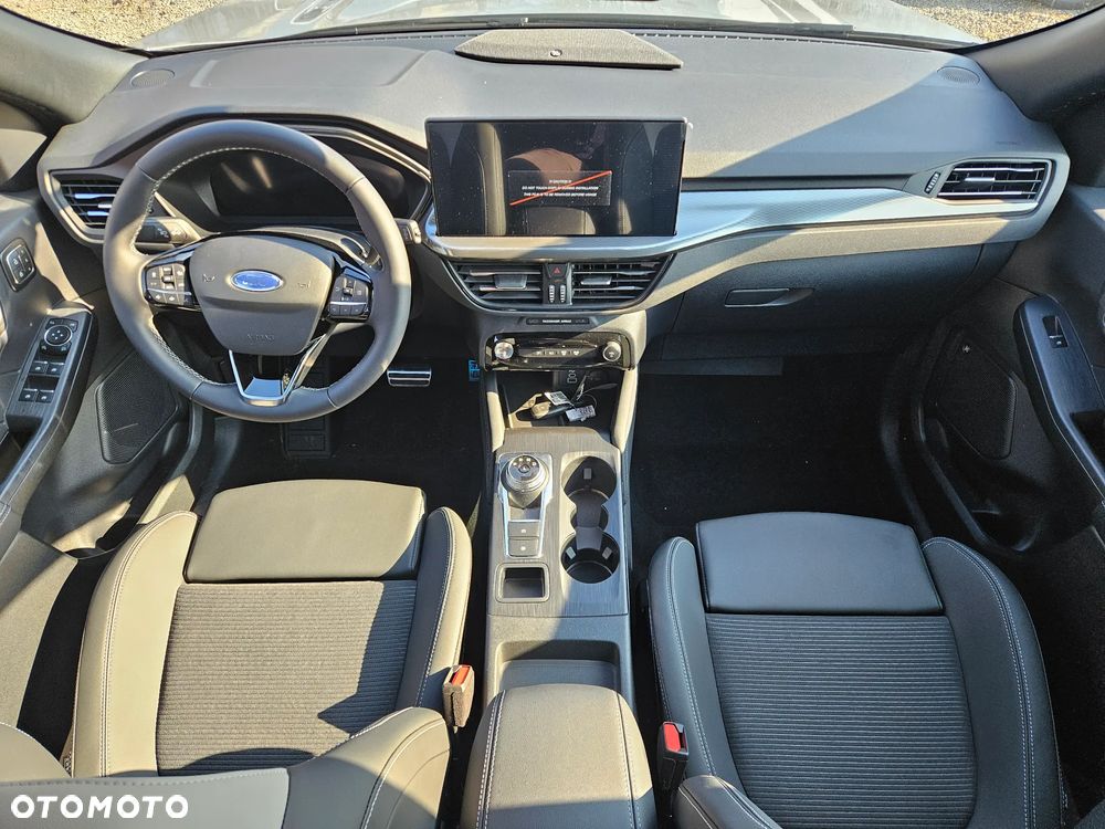 Ford Kuga - 10