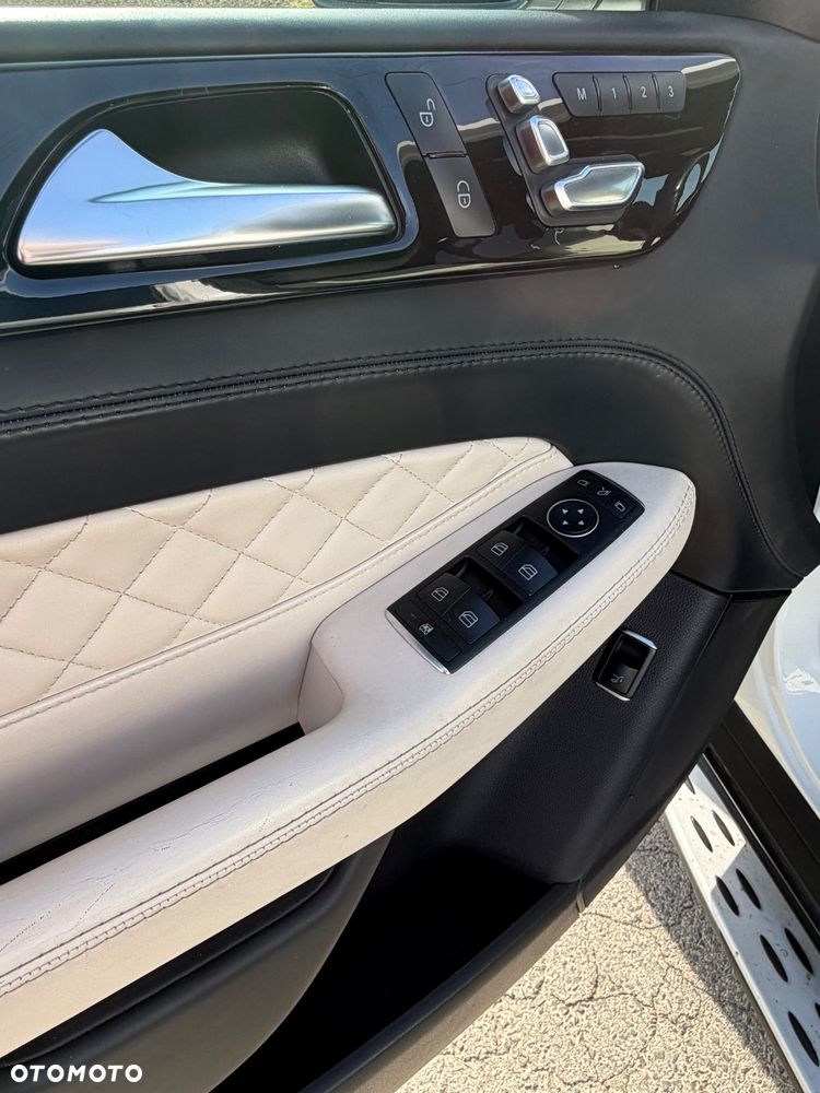 Mercedes-Benz GLE - 16