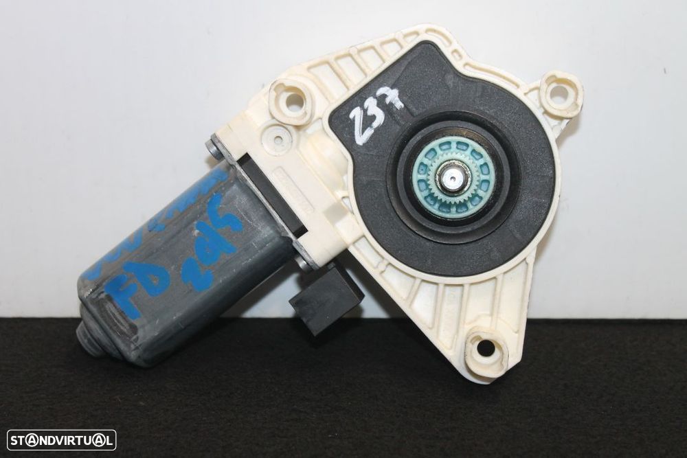 Motor Elevador Vidro Volkswagen Passat  de 2015 - 4
