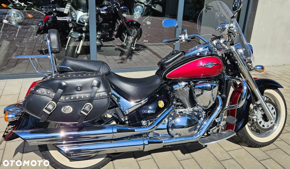 Suzuki Intruder - 15