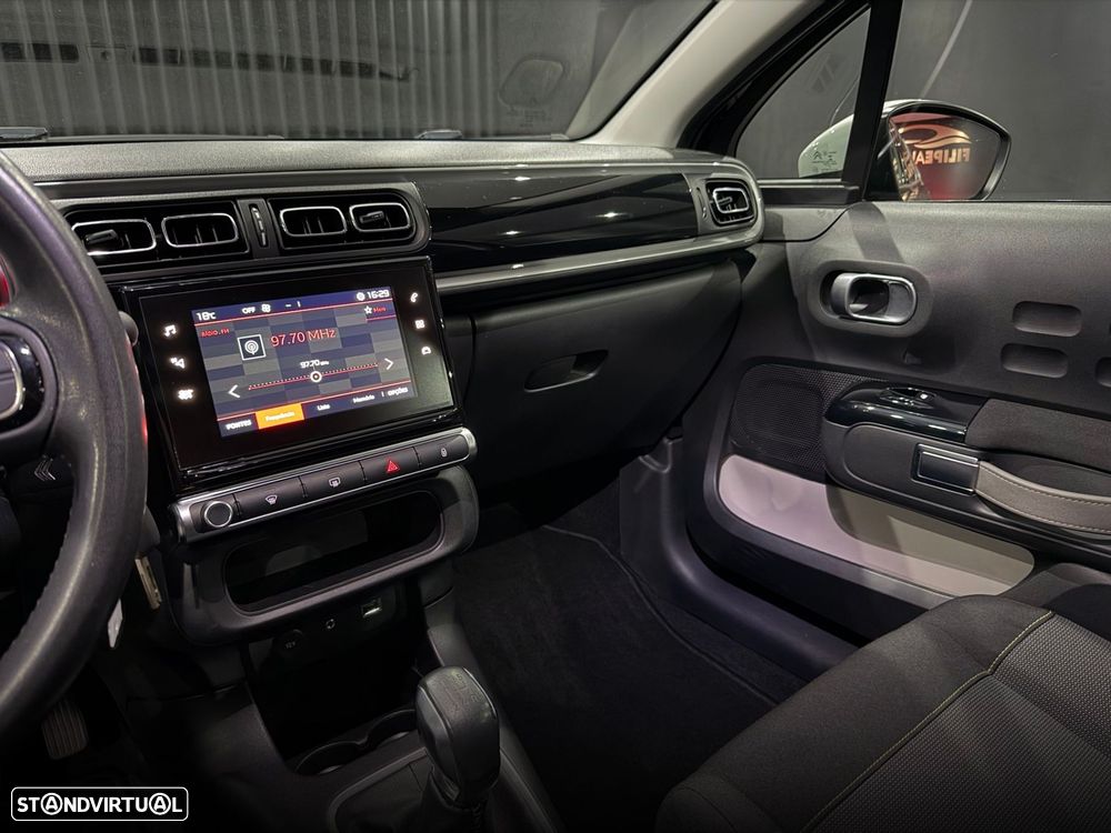 Citroën C3 1.2 PureTech Shine - 18