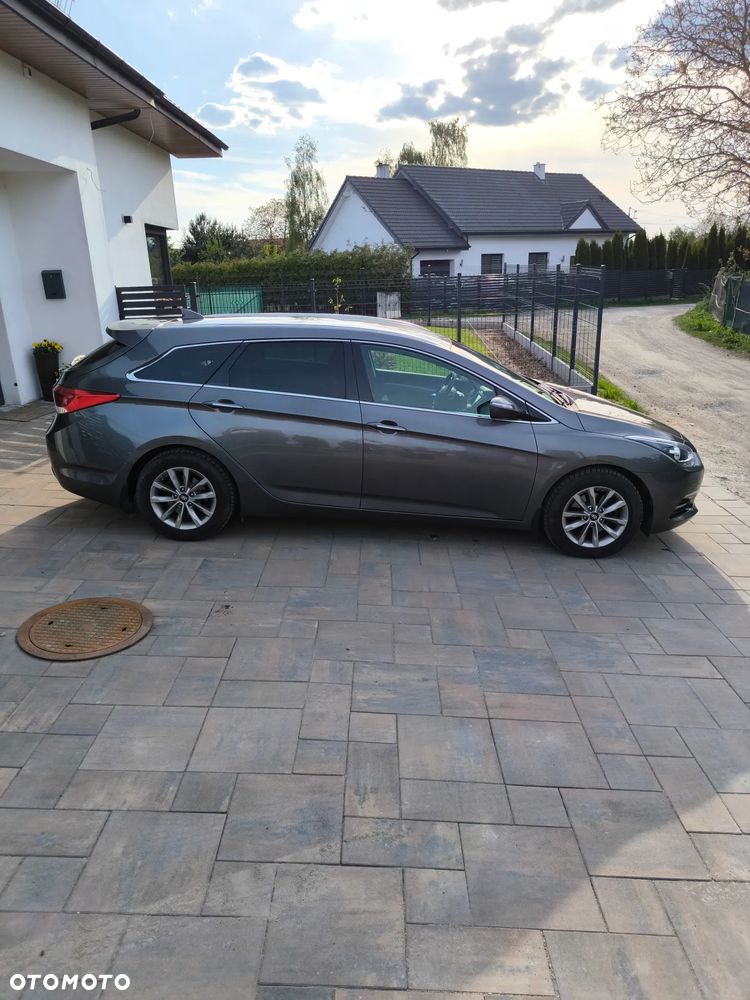 Hyundai i40 1.6 CRDi Premium DCT - 4