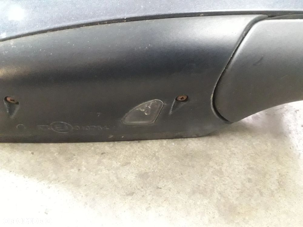 lusterko prawe 7 PIN LZ7Q Europa oświetlenie A6 C6 2.0 FSI TFSI BPJ - 4