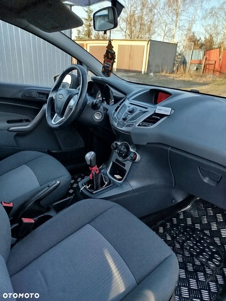Ford Fiesta - 8