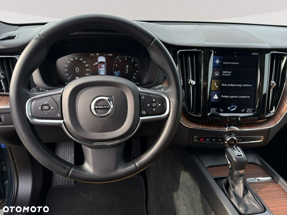 Volvo XC 60 T4 Momentum Pro - 15