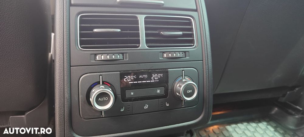 Volkswagen Touareg 3.0 V6 TDI BMT Terrain Tech - 25