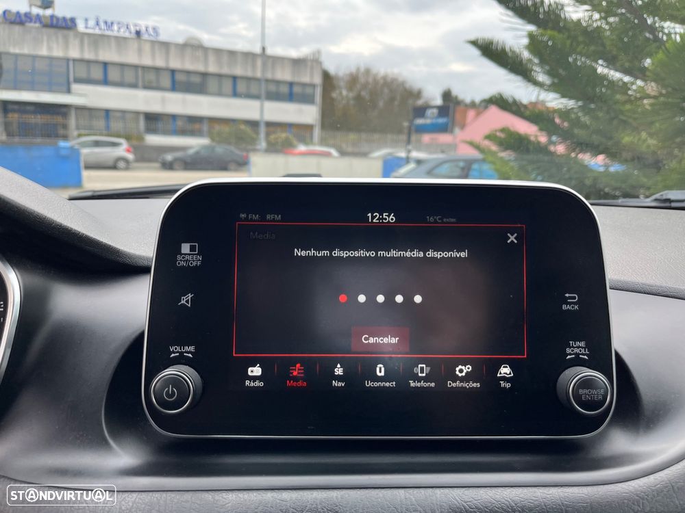 Fiat Tipo Station Wagon 1.6 M-Jet Lounge - 37