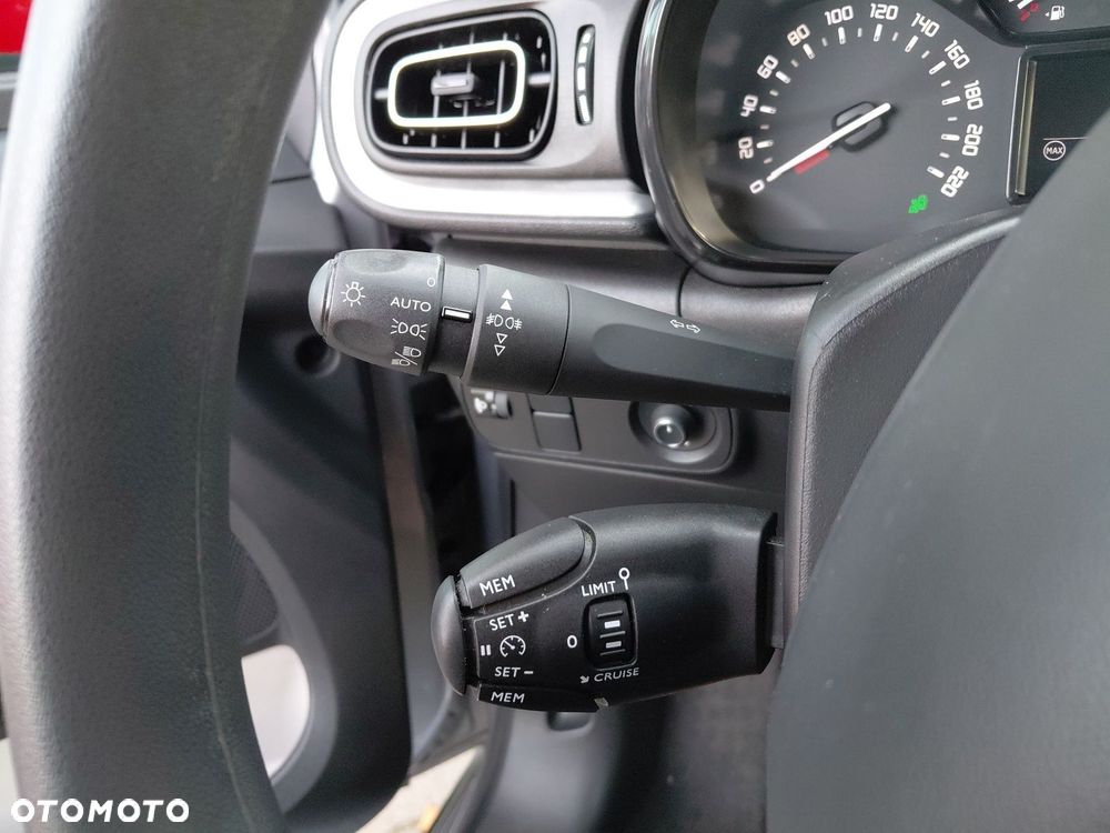 Citroën C3 1.2 PureTech Shine - 24