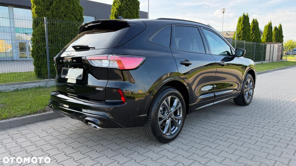 Ford Kuga 2.5P PHEV FWD ST-Line X - 35