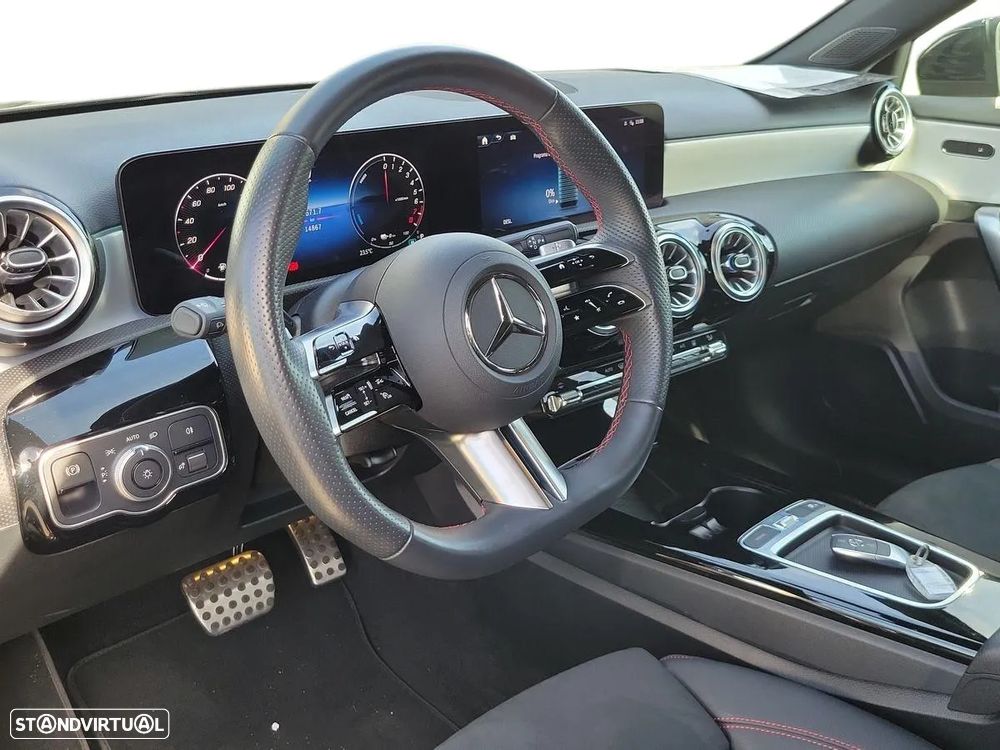 Mercedes-Benz A 250 e - 10