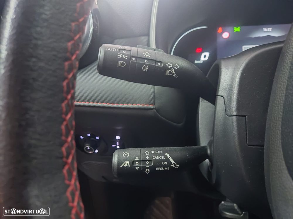 MG ZS Maximal Luxury - 11