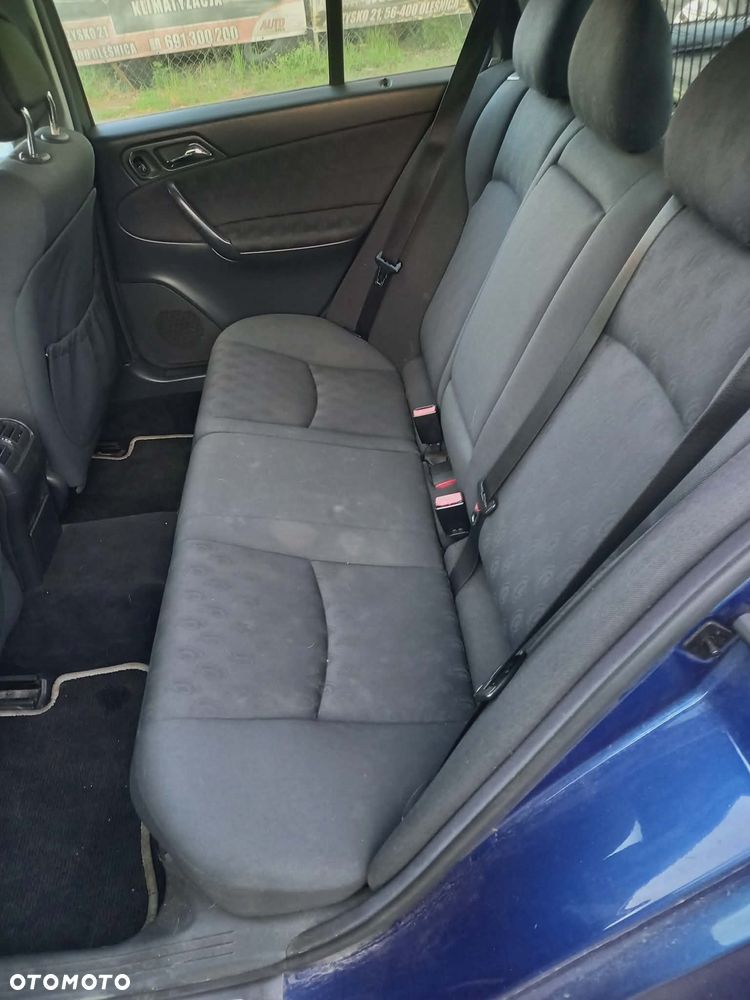 MERCEDES W203 KOMBI 2.2D 2001r - 4