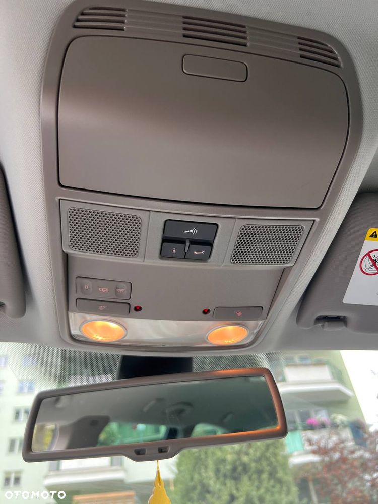 Volkswagen Passat Variant - 27