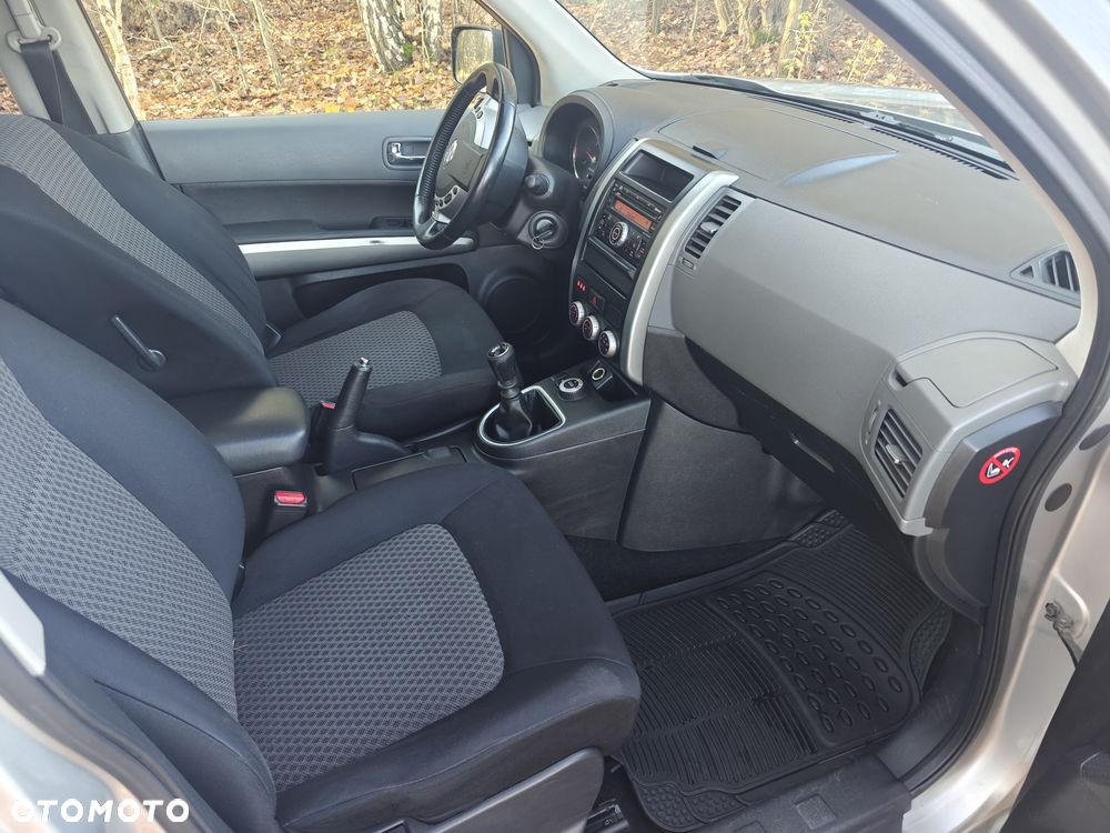 Nissan X-Trail 2.0 dCi 4x4 DPF Platinum - 11