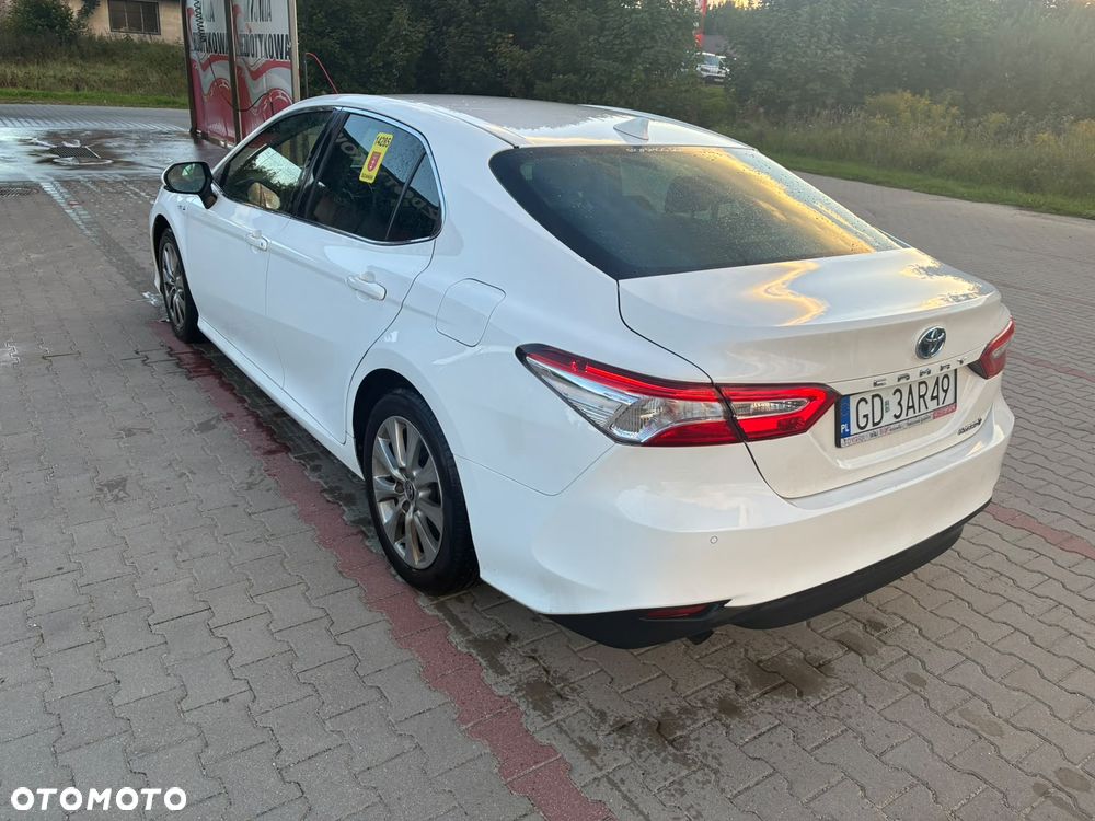 Toyota Camry 2.5 Hybrid Comfort CVT - 5