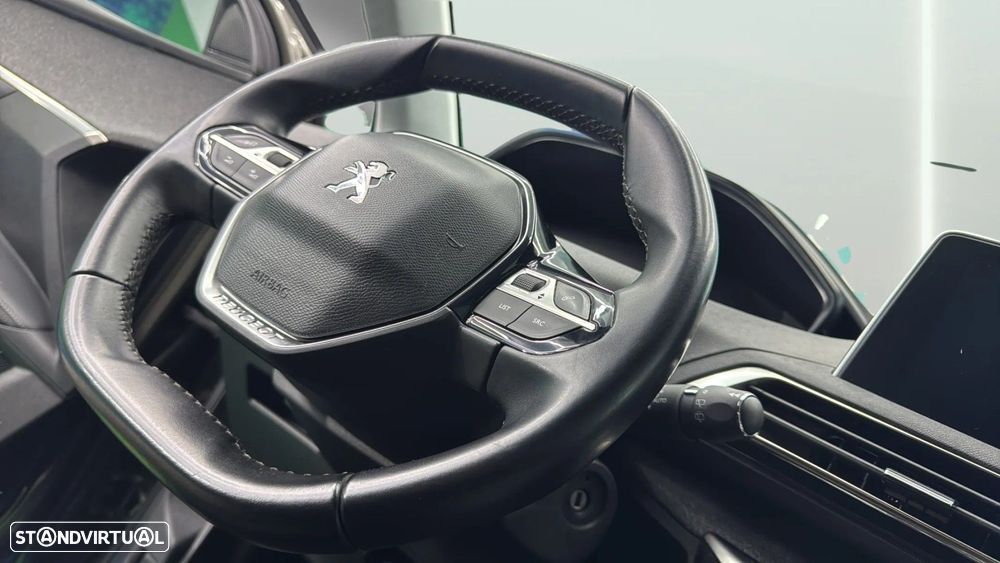 Peugeot 5008 1.5 BlueHDi Allure EAT8 - 21