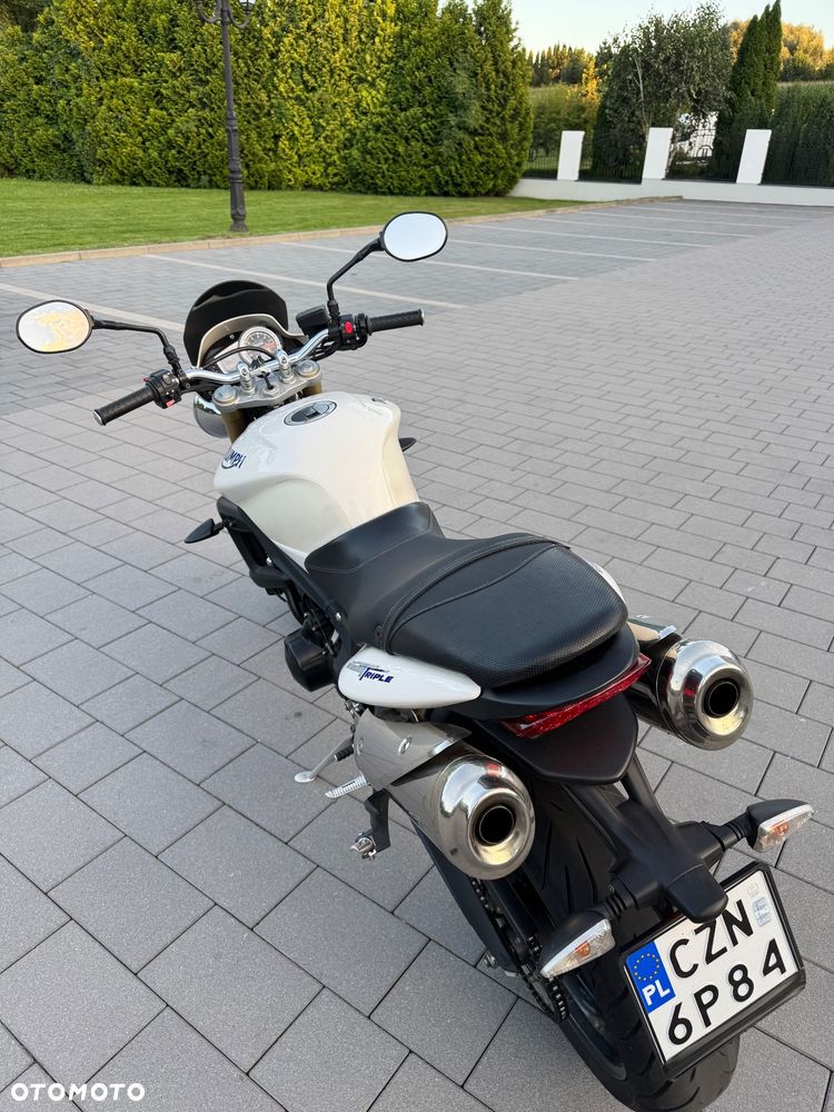 Triumph Street Triple - 8