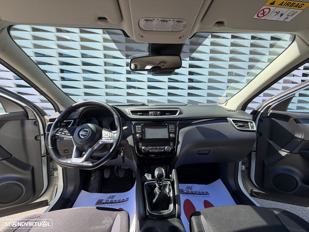 Nissan Qashqai 1.5 dCi N-Connecta - 11