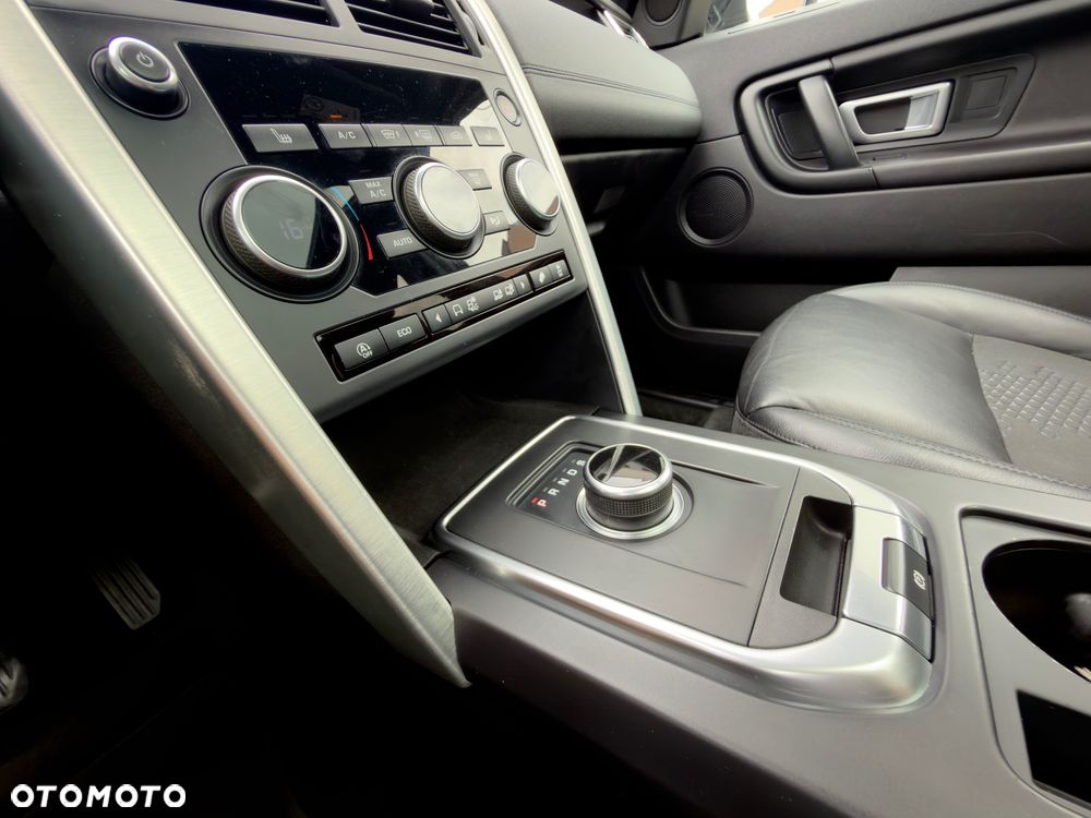 Land Rover Discovery Sport 2.0 Si4 HSE Luxury - 27