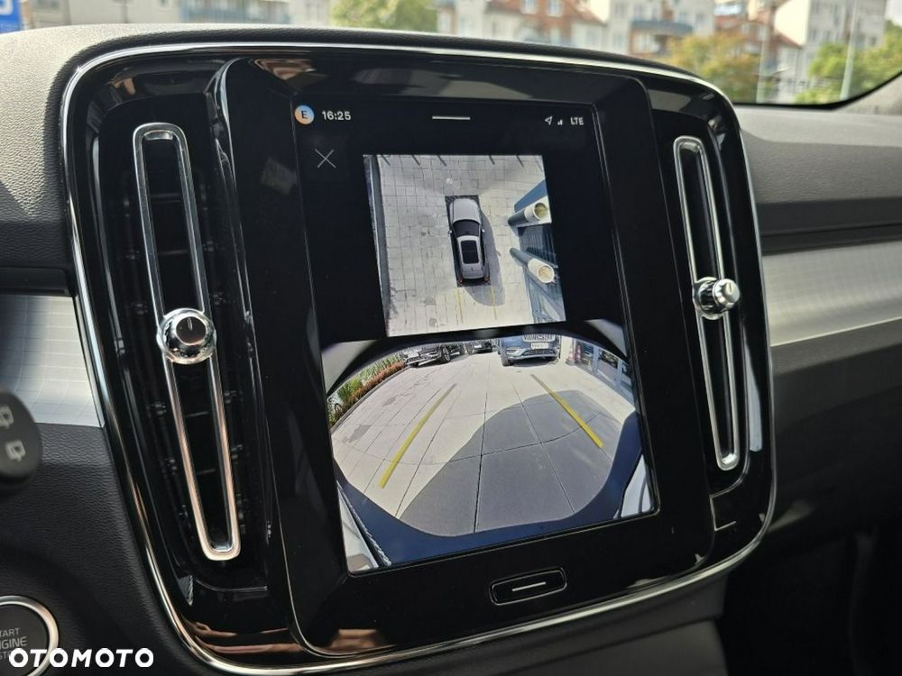 Volvo XC 40 B4 Plus Dark - 15