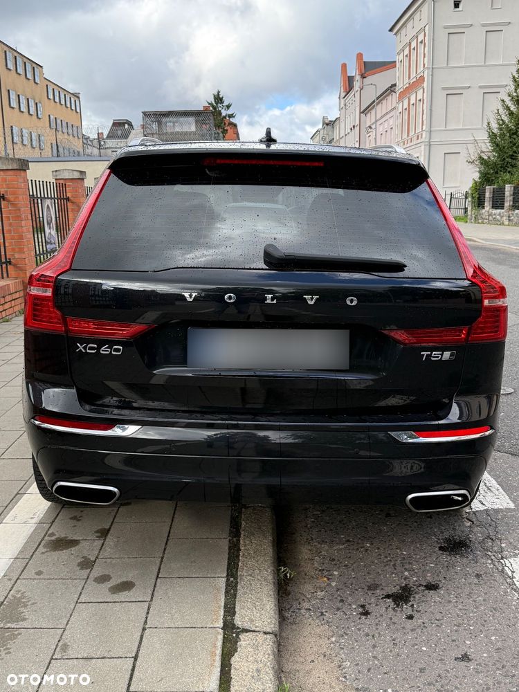 Volvo XC 60 T5 AWD Inscription - 4