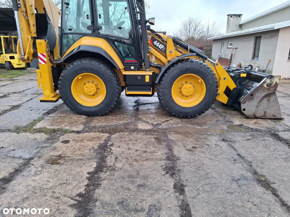 Caterpillar 444F2 - 29