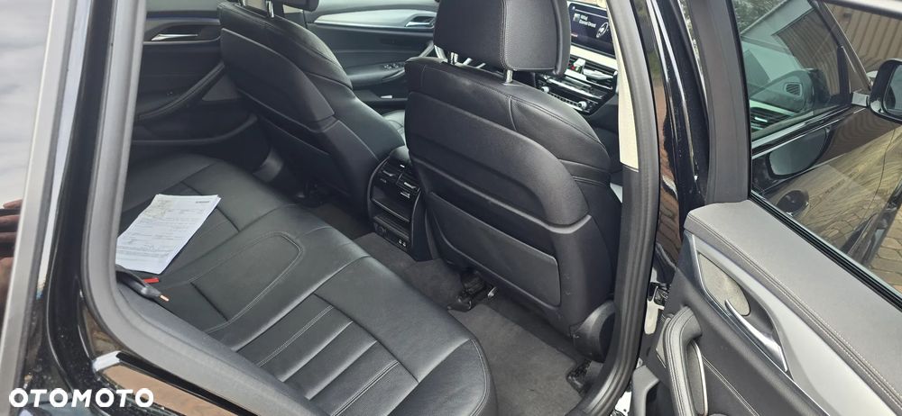 BMW Seria 5 520d Luxury Line - 13