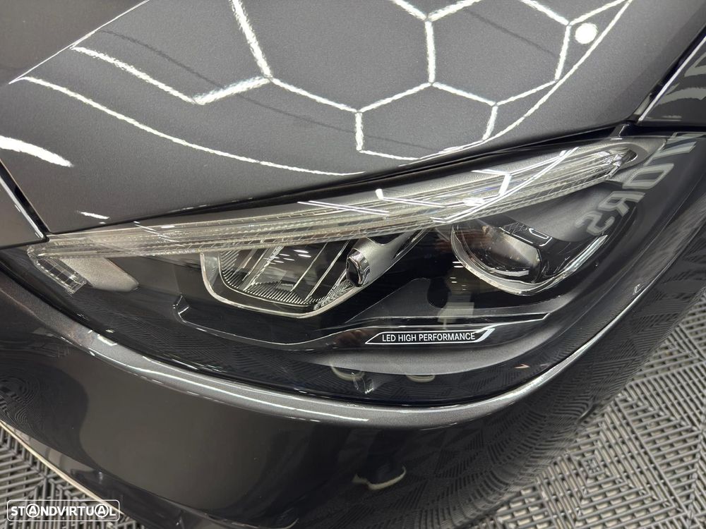Mercedes-Benz C 300 e Avantgarde - 16