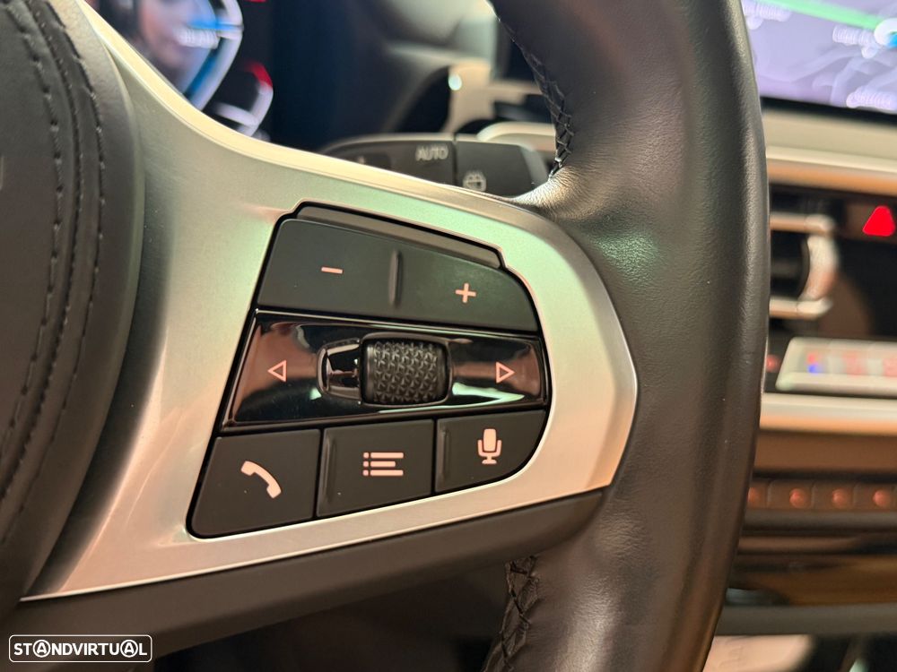 BMW iX3 M Sport Impressive - 12