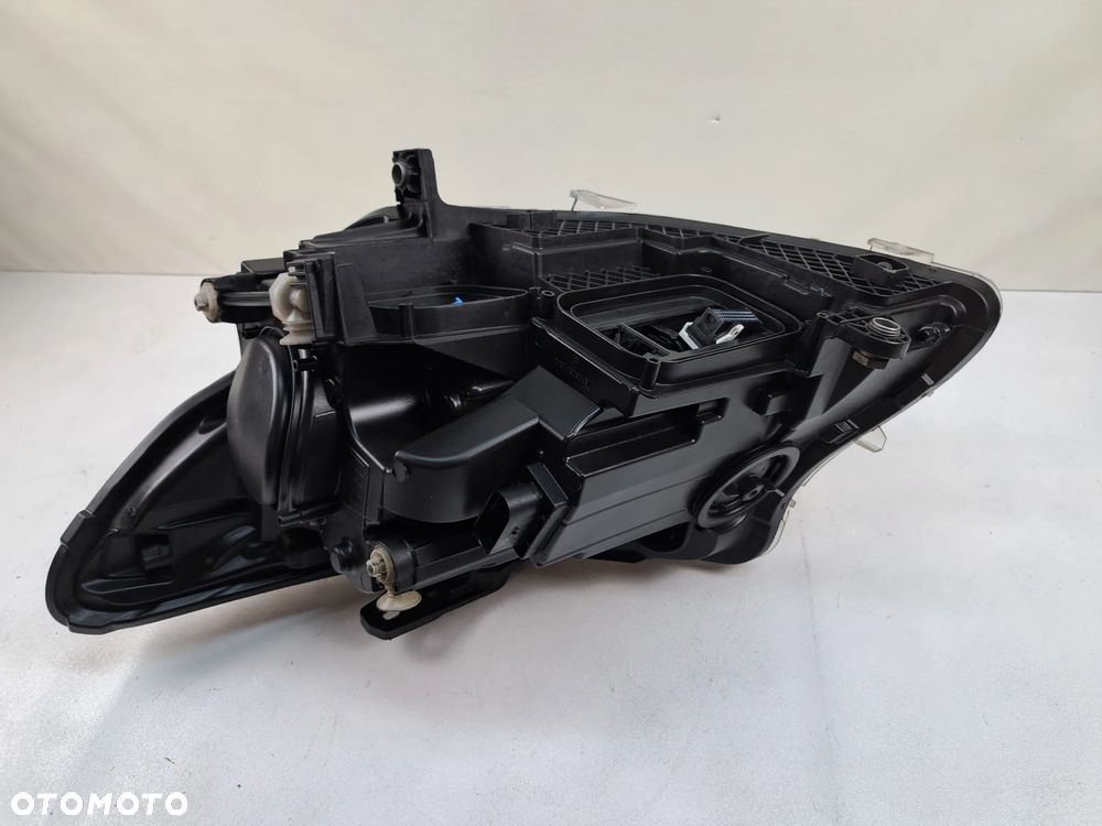 MERCEDES V-KLASA VITO LAMPA PRAWA PRZÓD ILS W447 A4479069800 - 9
