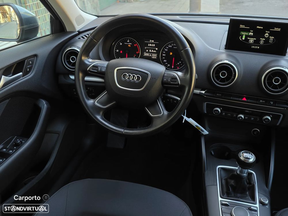 Audi A3 Sportback 2.0 TDI Advance - 12