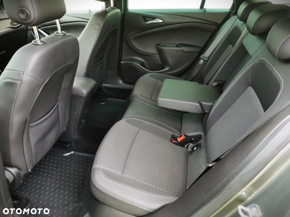 Opel Astra 1.4 Turbo Sports Tourer Innovation - 16