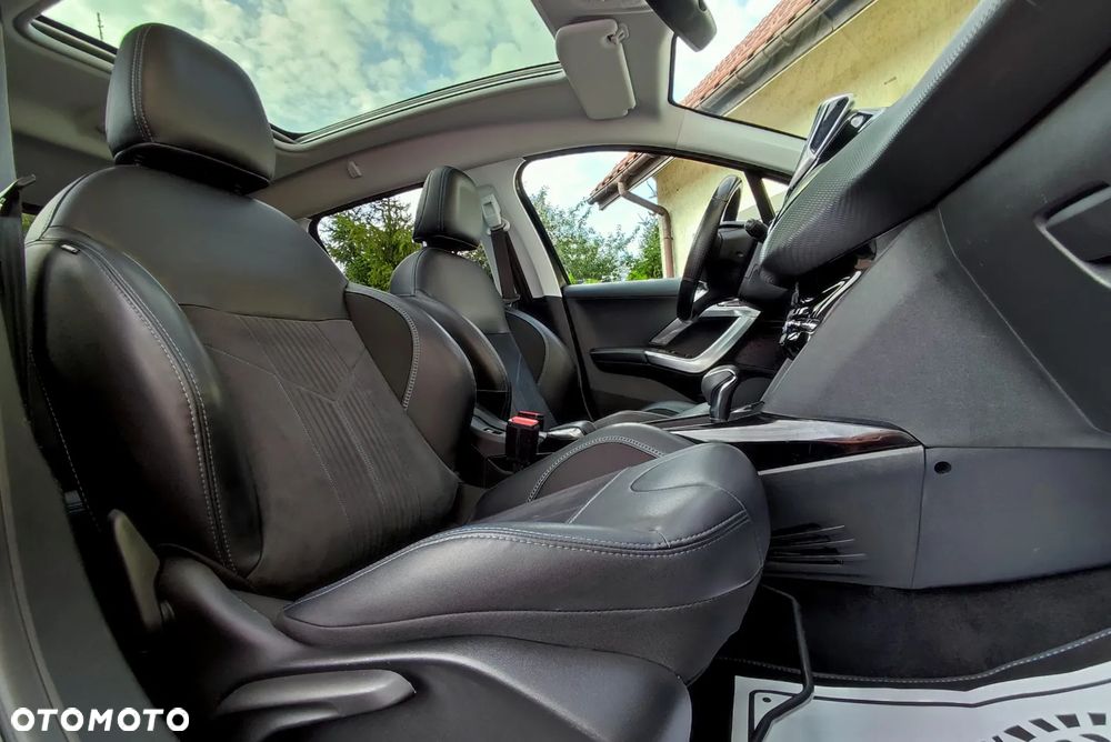Peugeot 2008 PureTech 110 Stop&Start EAT6 Crossway - 15