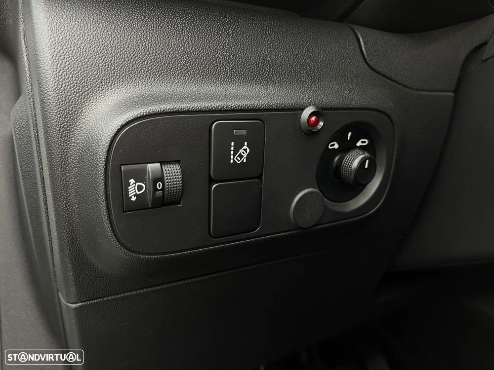 Citroën C3 VAN 1.5 HDI C/IVA DEDUTÍVEL - 13