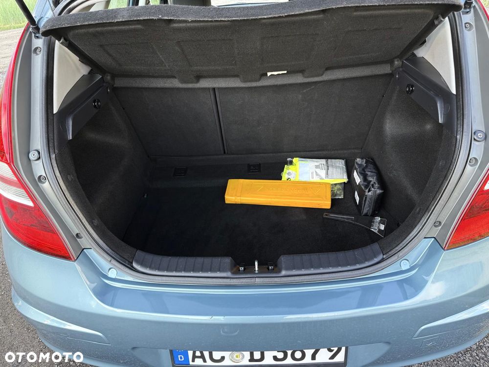 Hyundai i30 1.4 Comfort - 27