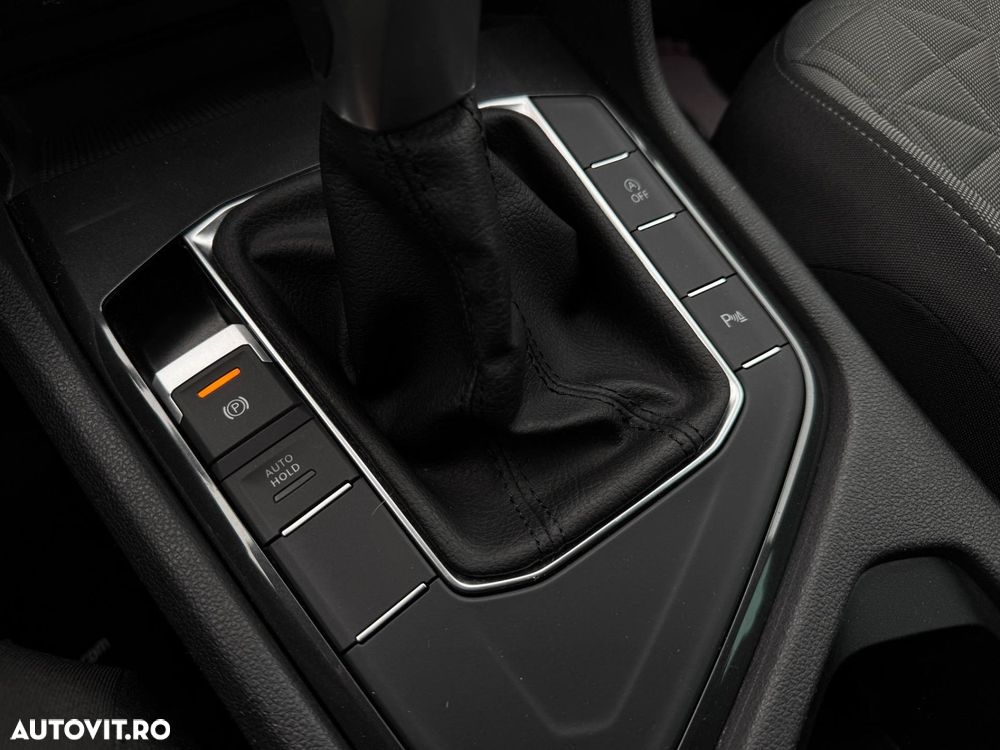 Volkswagen Tiguan 2.0 TDI DSG Elegance - 17