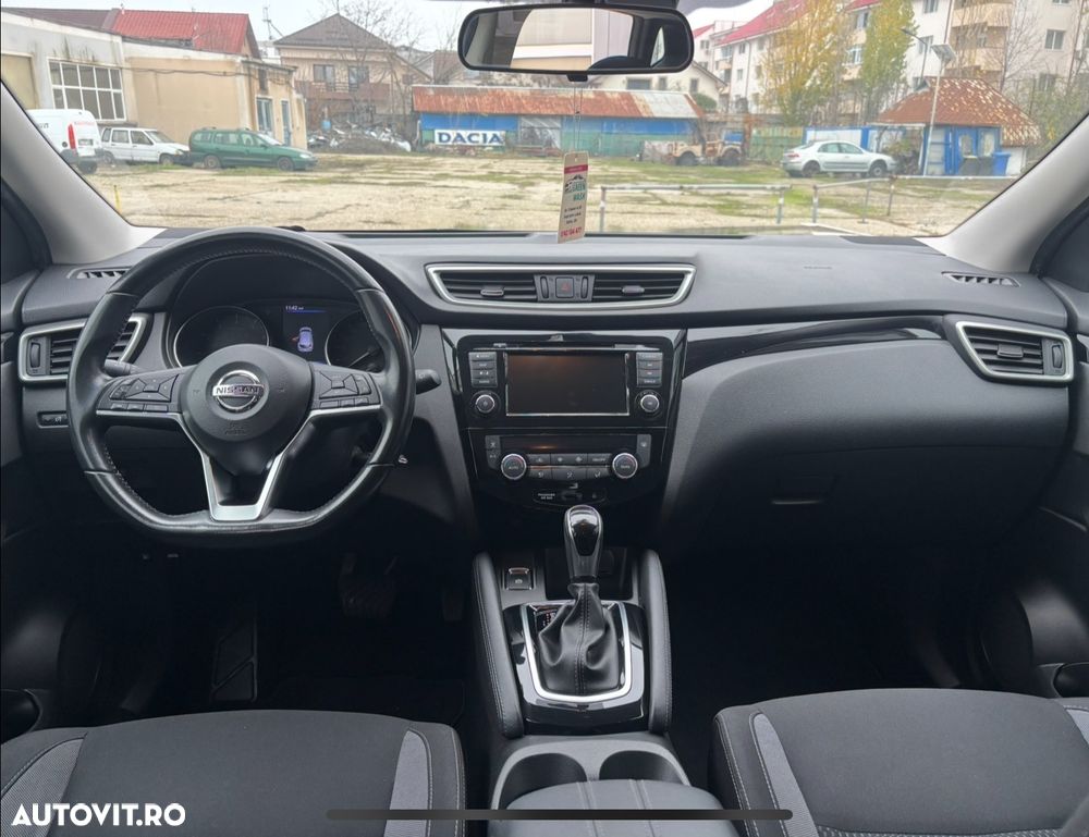 Nissan Qashqai 1.3 157CP 2WD DCT N-Connecta - 9