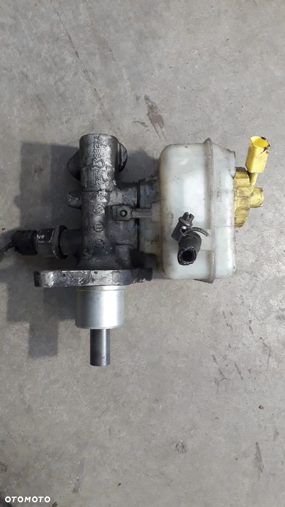 pompa hamulcowa czujnik 1J0907597A A3 8L 1.6 lift - 2