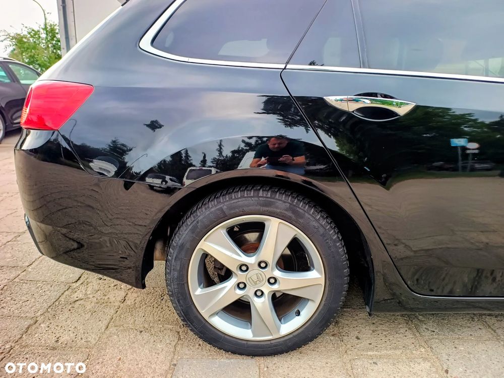 Honda Accord 2.0 Executive - 17