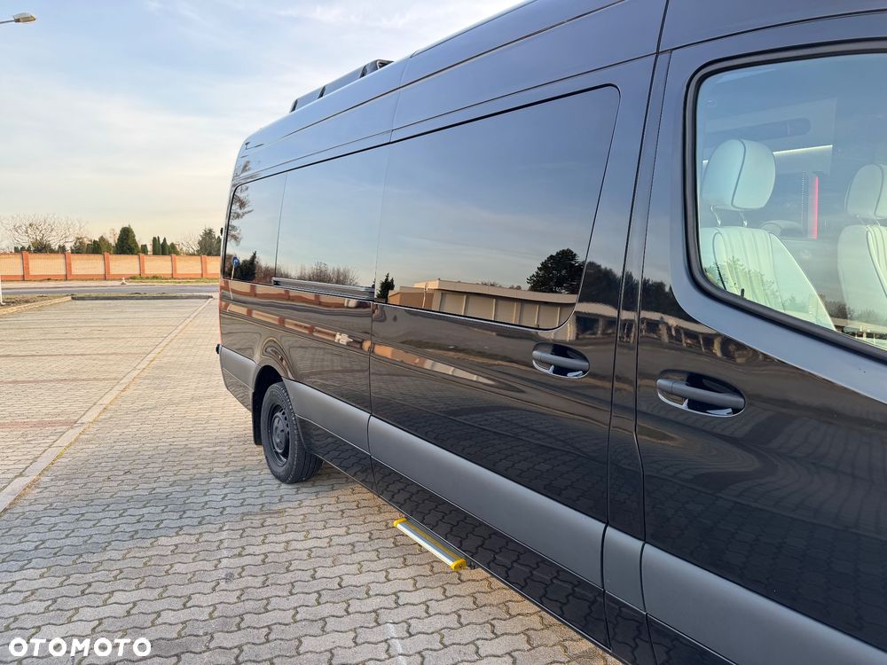 Mercedes-Benz Sprinter - 5