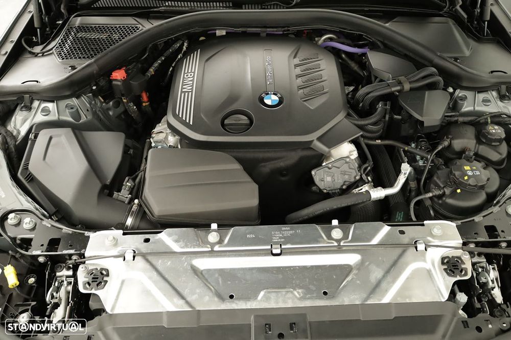 BMW 320 d Pack Desportivo M Auto - 24